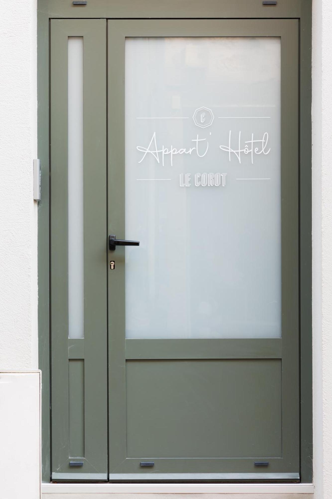 Appart'Hotel Le Corot - Acces Autonome - Saint-Junien Centre Zewnętrze zdjęcie