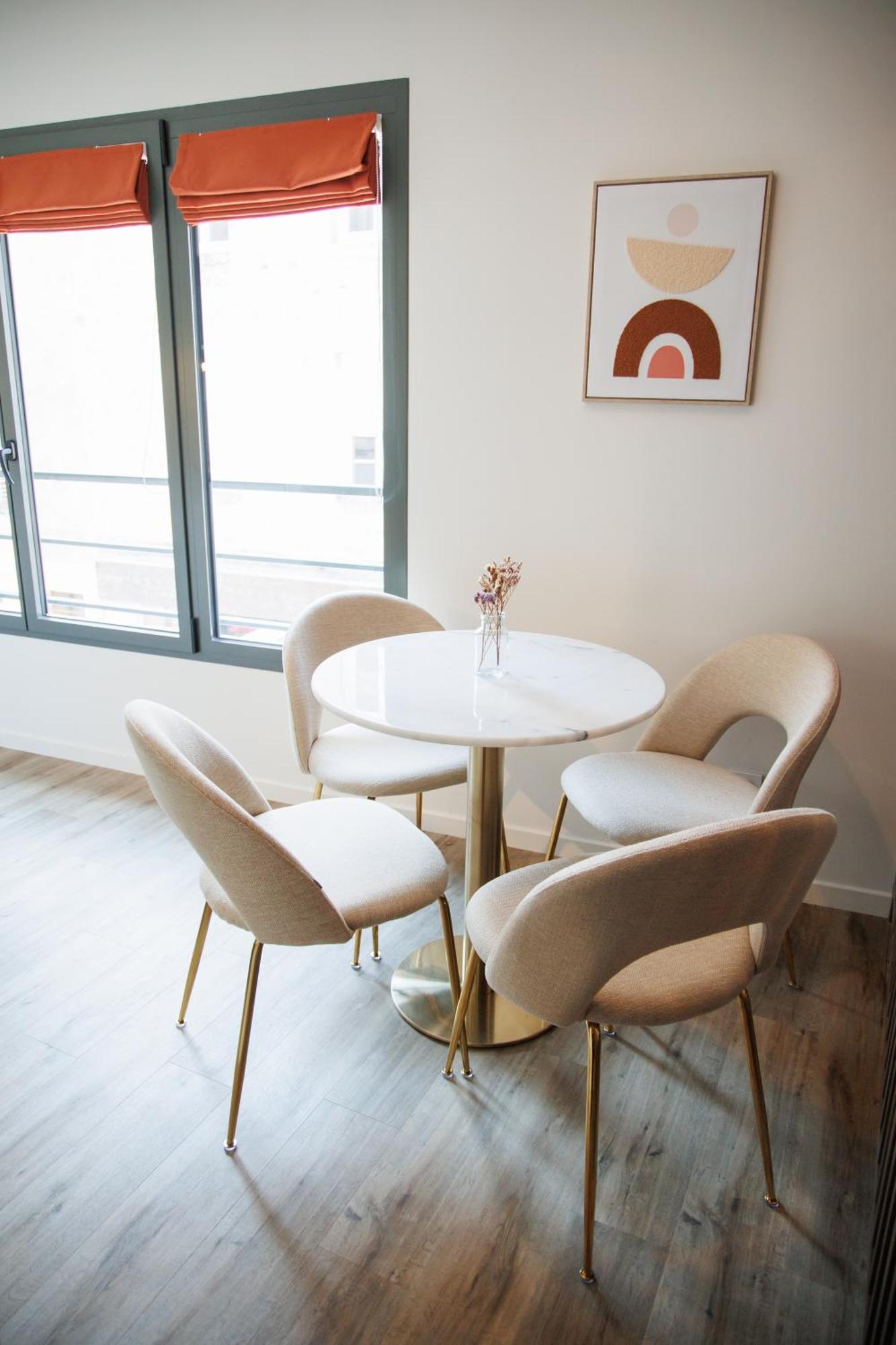 Appart'Hotel Le Corot - Acces Autonome - Saint-Junien Centre Zewnętrze zdjęcie