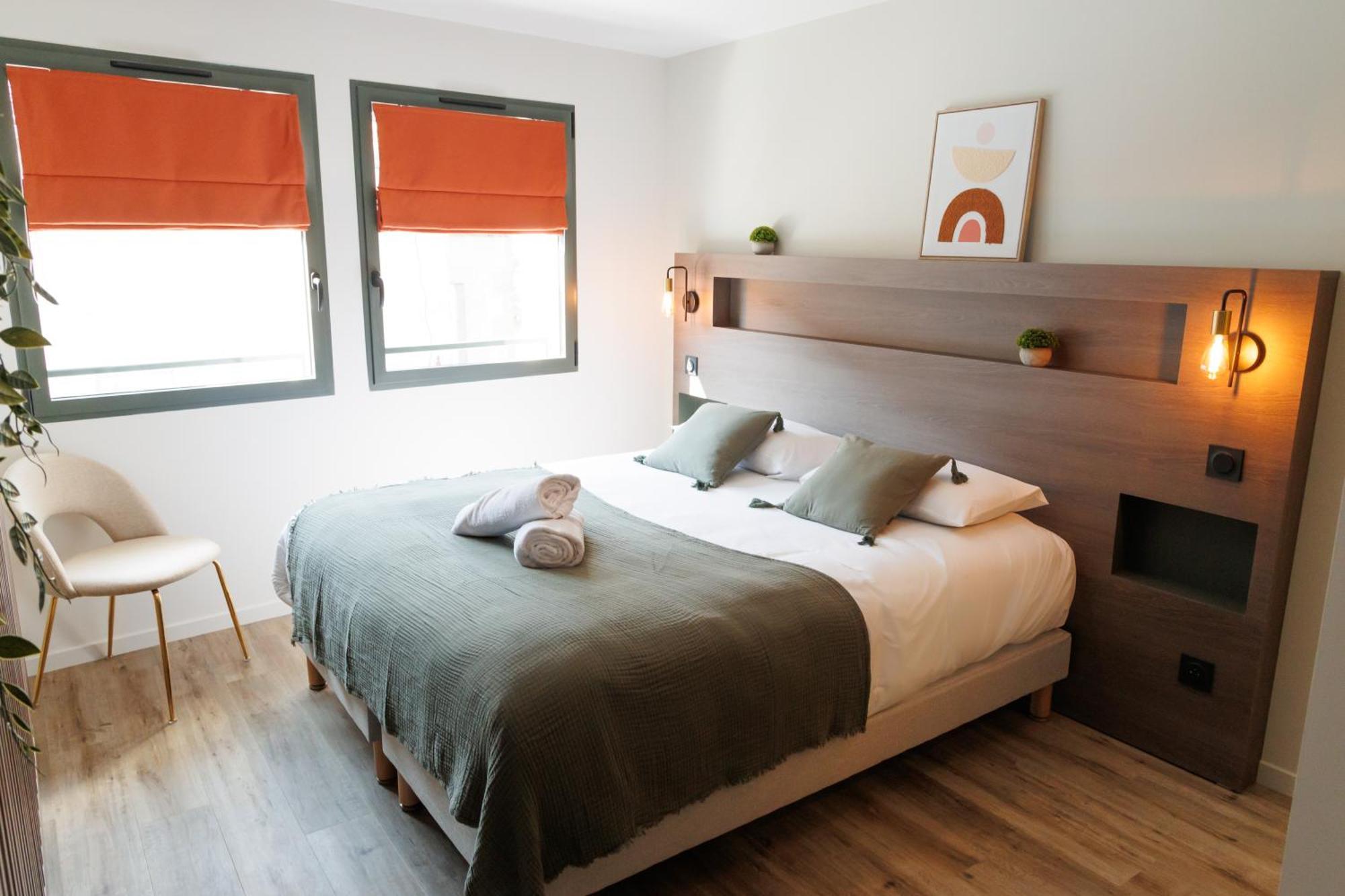 Appart'Hotel Le Corot - Acces Autonome - Saint-Junien Centre Zewnętrze zdjęcie