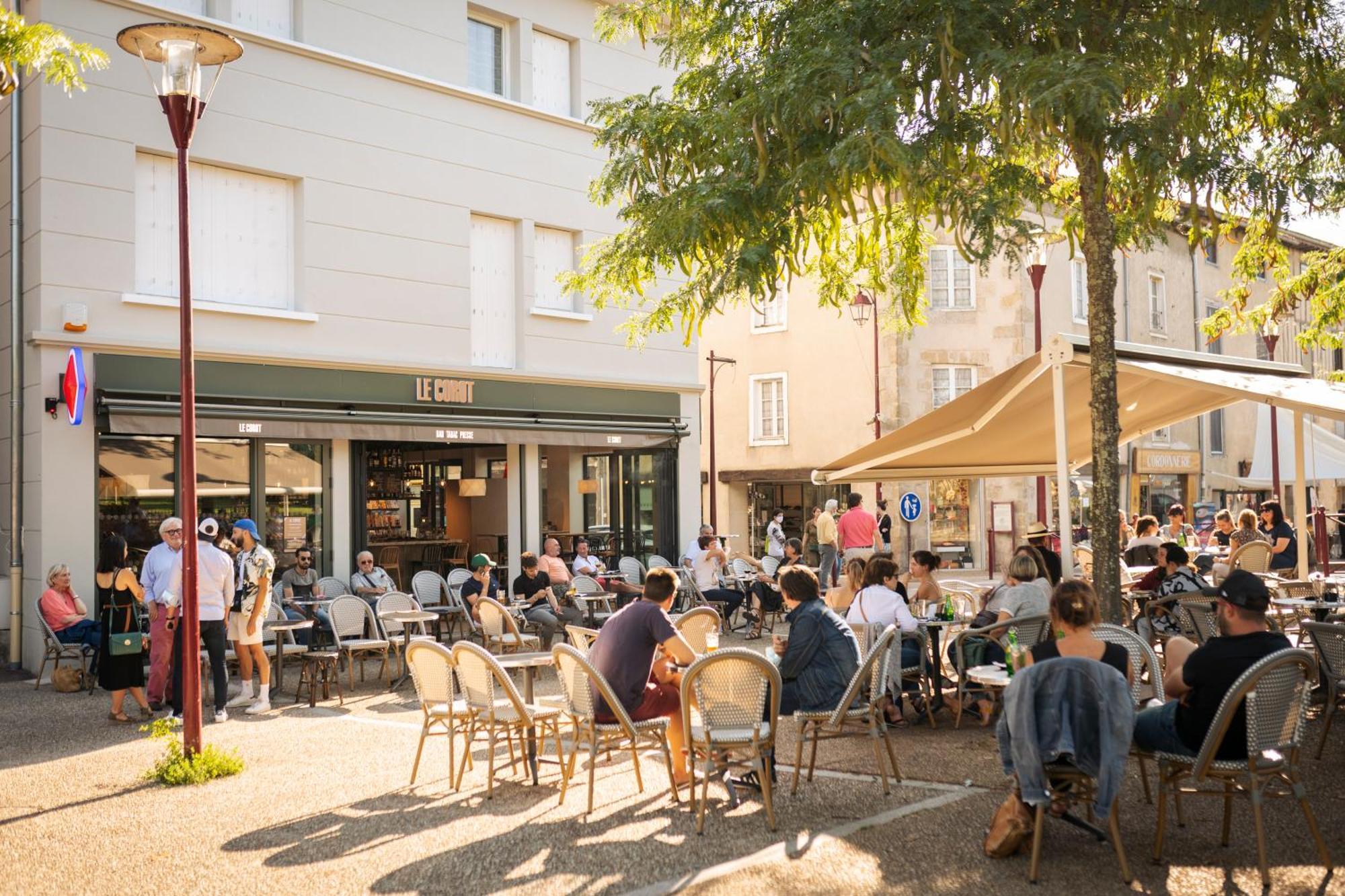 Appart'Hotel Le Corot - Acces Autonome - Saint-Junien Centre Zewnętrze zdjęcie